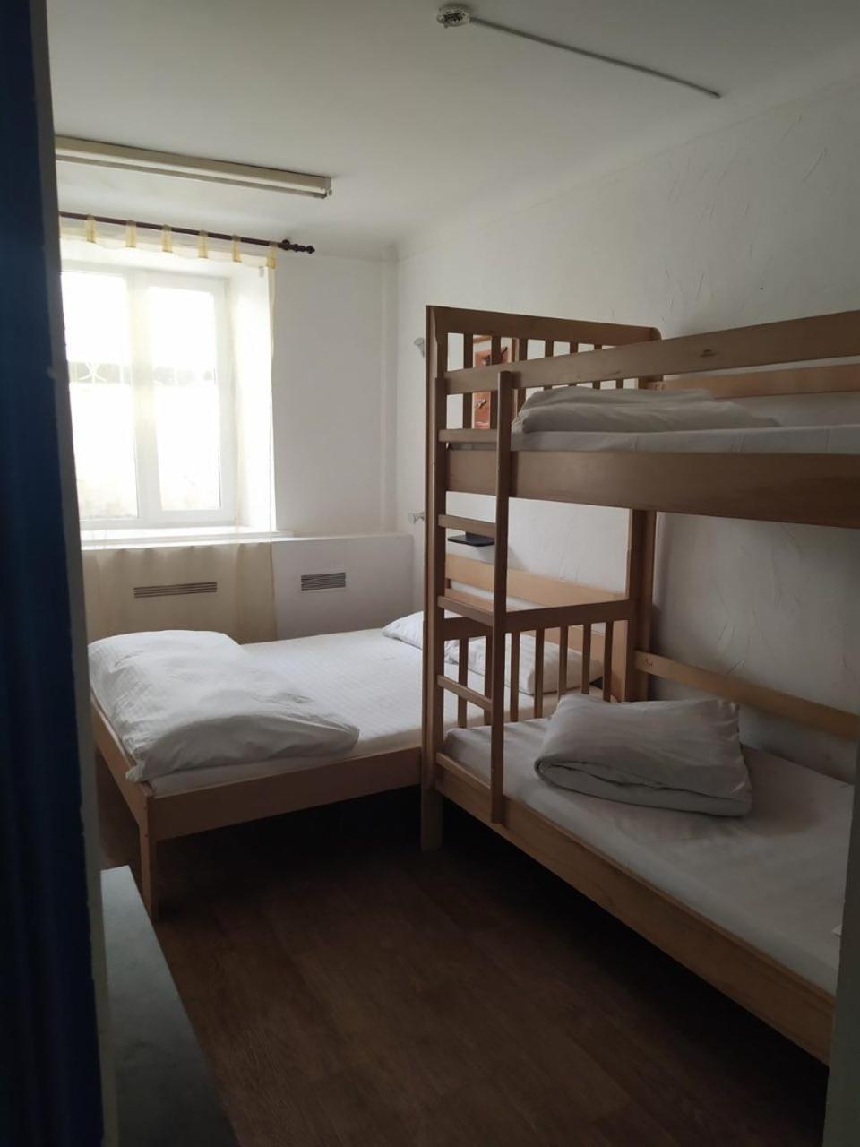 Cool Traveler Hostel Kiev Luaran gambar