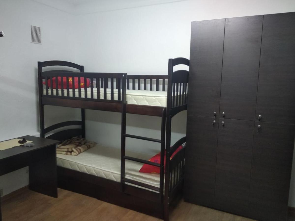 Cool Traveler Hostel Kiev Luaran gambar