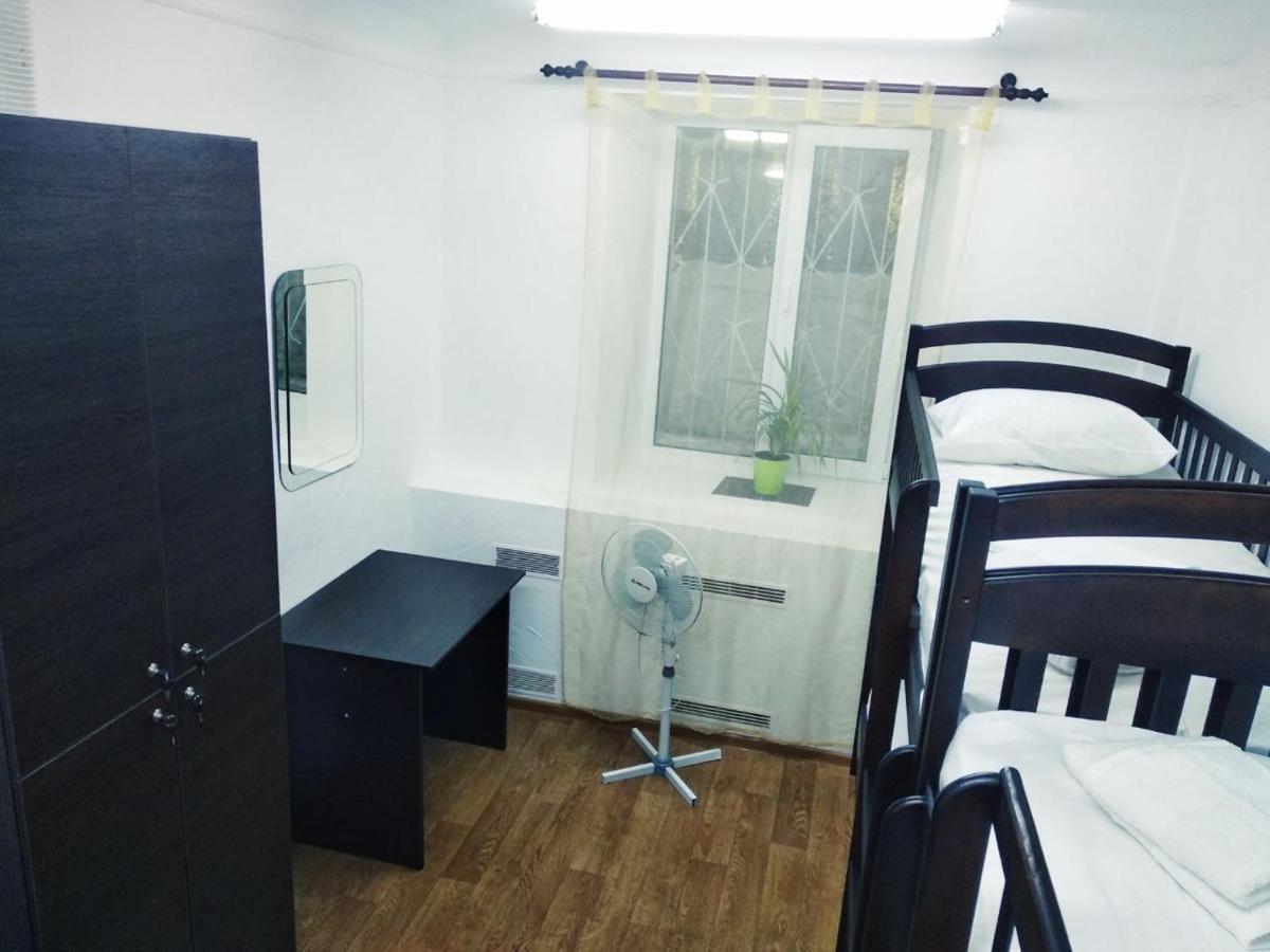 Cool Traveler Hostel Kiev Luaran gambar