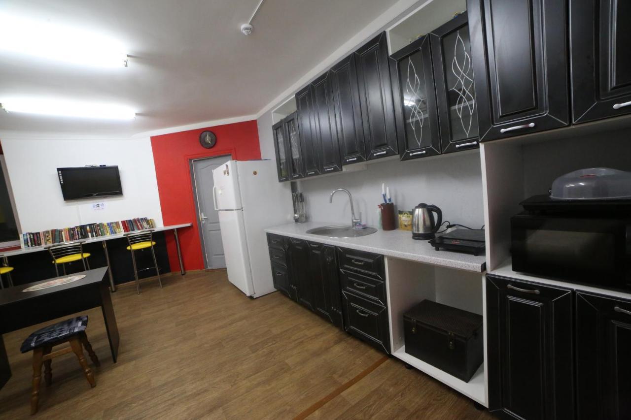 Cool Traveler Hostel Kiev Luaran gambar